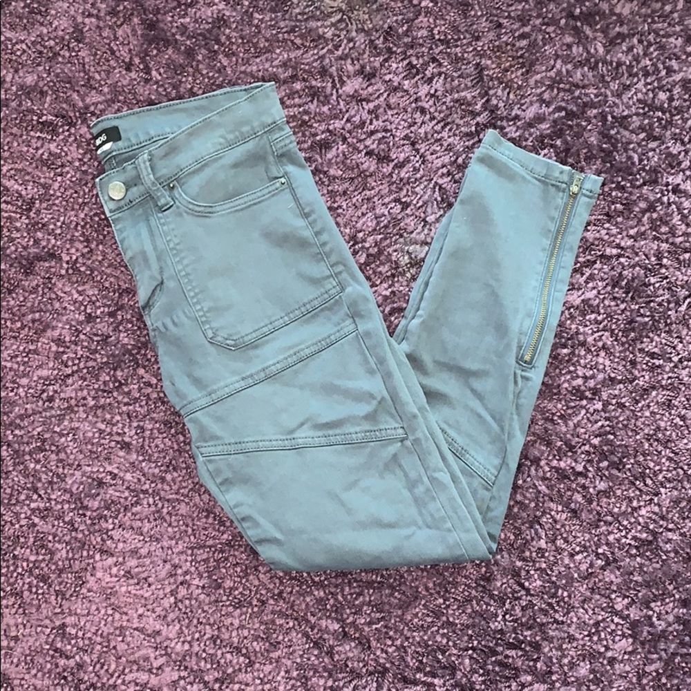 BDG by Urban Outfitters skinny pants